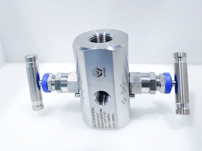 32MPa內(nèi)螺紋五通截止閥 32MPa內(nèi)螺紋五通截止閥