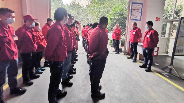 重慶九環(huán)機(jī)電召開(kāi)年終表彰大會(huì)